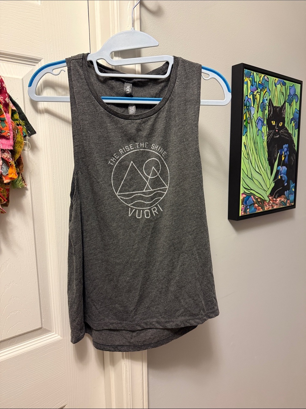 Vuori Charcoal Gray Graphic Muscle Tank - The Rise, The Shine Logo - Picture 2 of 4